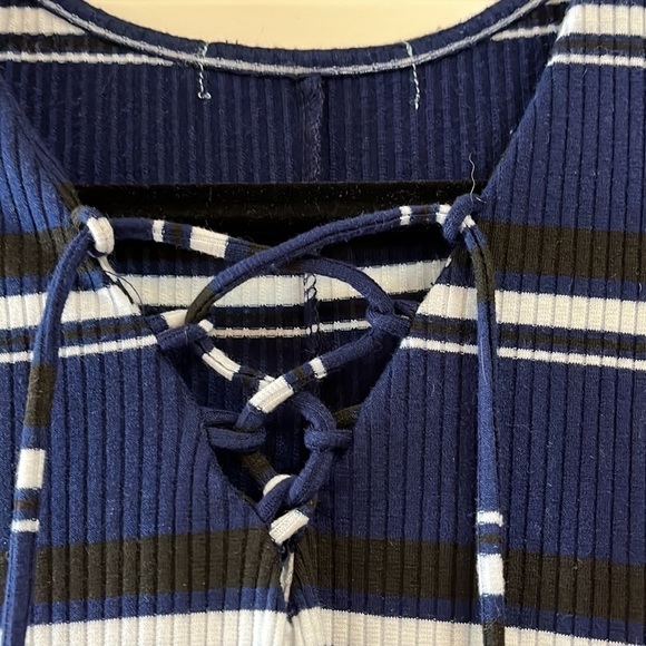 Francesca’s Women’s blue sleeveless dress, size medium. - Picture 2 of 7